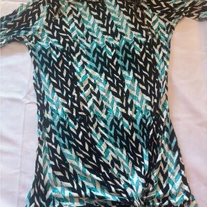 New Directions Black, White, and Teal Blouse
